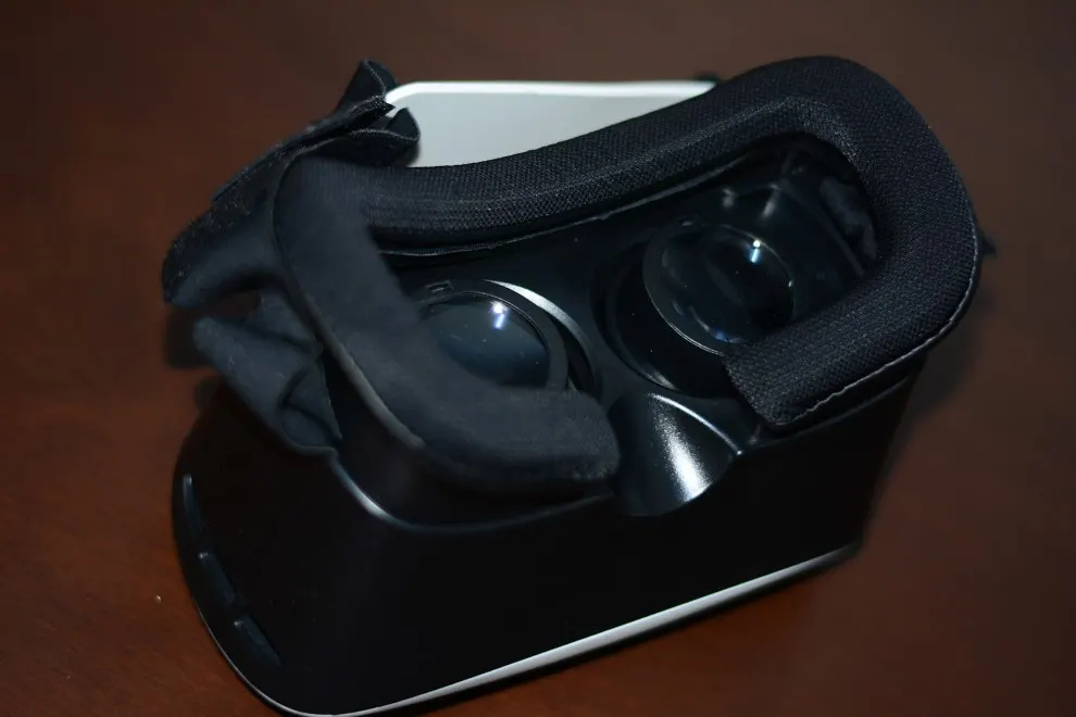النظارة ثلاثية الأبعاد VR Box